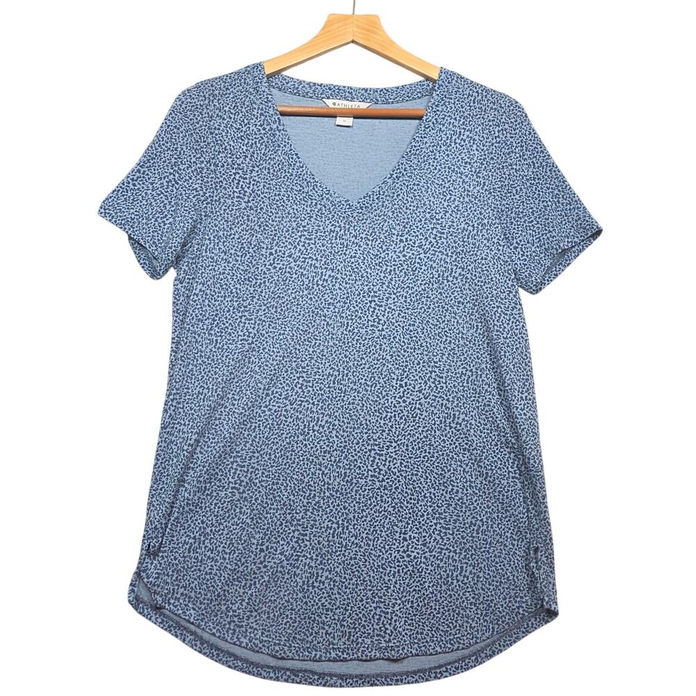 Athleta Breeze Scoop Vneck Blue Animal Prin Tshirt Size Med